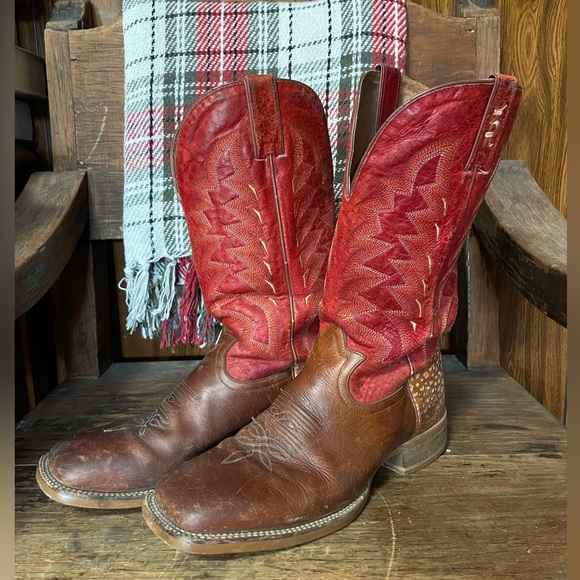 Tony Lama Cowboy Boots size 9 - Picture 3 of 5